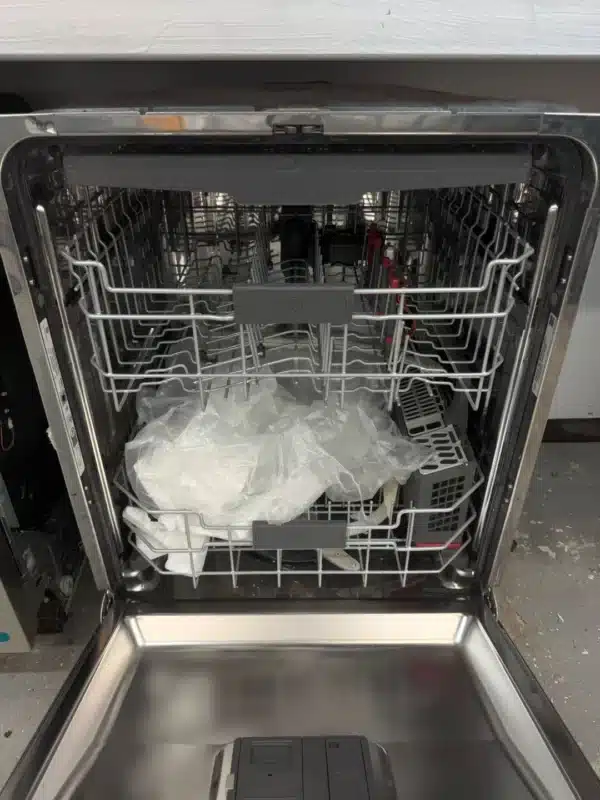 GE Profile Dishwasher – 24", 39 dB, Stainless, Wi-Fi, 16 Place Settings - PDT785SYNFS - Image 5