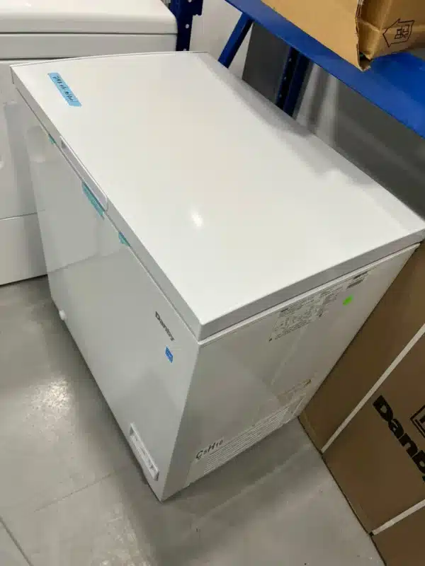 GE Chest Freezer 5.1 cu. ft. – White - FCM5STWW - Image 5